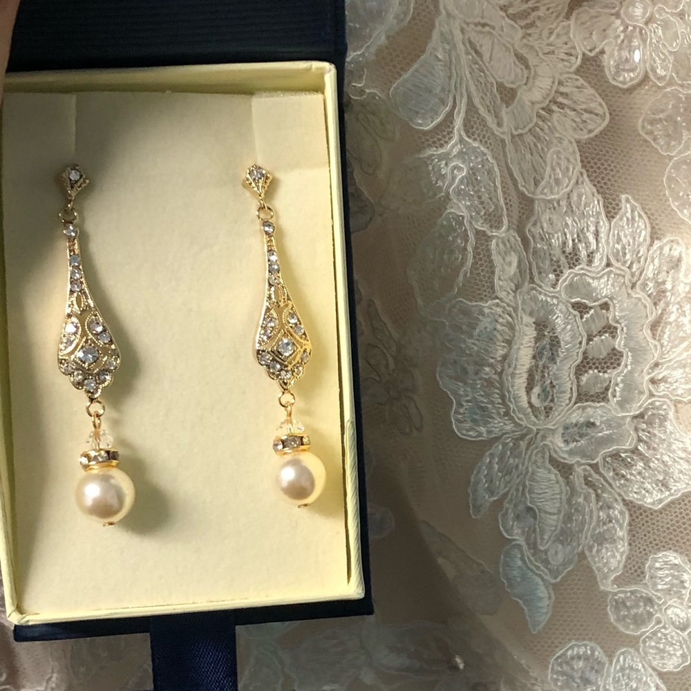 Swarovski Pearl Drop Dangle Earrings